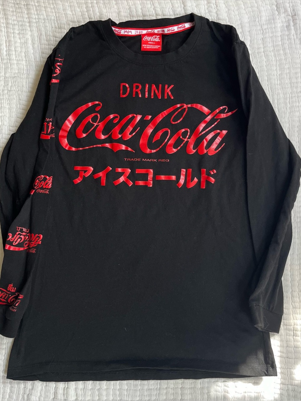 Women’s Coca Cola Long Sleeve Shirt Size Small